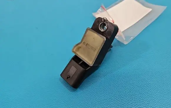 Audi A3 S3 8V Air pressure sensor 038906051N IMPRK1588425