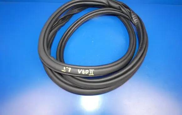 Volvo V60 Rubber seal rear door 