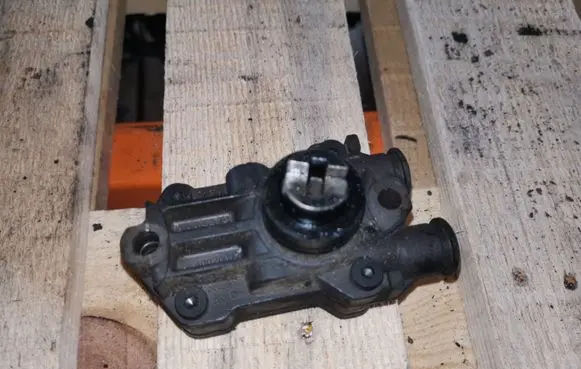 Mercedes-Benz C W203 Fuel injection high pressure pump A6110900350