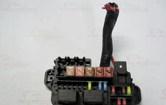 Opel Mokka Fuse box set