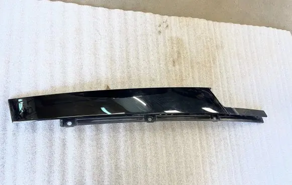 Audi Q5 SQ5 Front door glass trim molding 80A837901