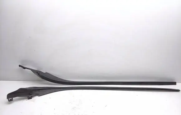 Volvo S60 Windshield trim 30753986 30753985