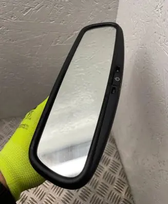Toyota Avensis T250 Rear view mirror (interior) e11015626