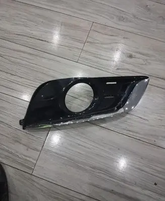 Nissan Pulsar Front fog light trim/grill 6225630ZL0A