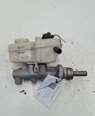 Skoda Fabia Mk1 (6Y) Master brake cylinder