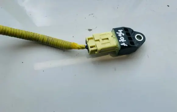 Subaru Legacy Airbag deployment crash/impact sensor 98235ag060