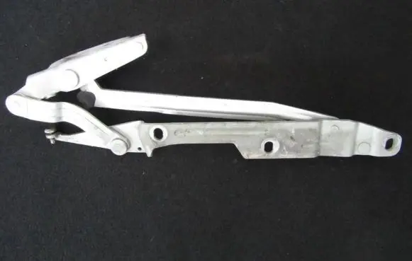 Audi A8 S8 D2 4D Tailgate/trunk/boot hinge 4a5827499a