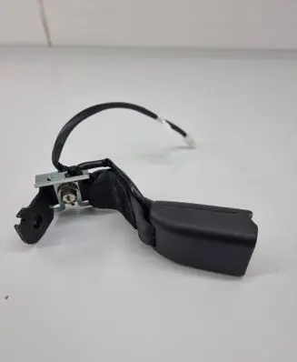 Nissan Ariya Rear seatbelt buckle 
