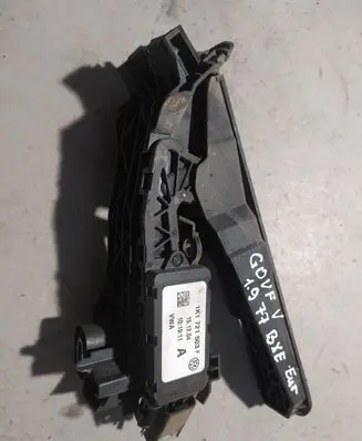 Volkswagen Golf V Accelerator throttle pedal 1K1721503P
