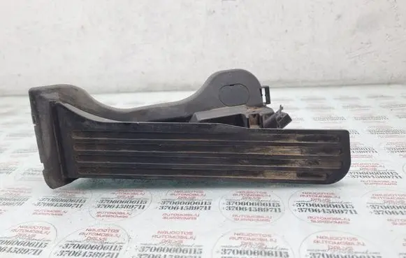 Skoda Octavia Mk2 (1Z) Accelerator throttle pedal 1K1721503P