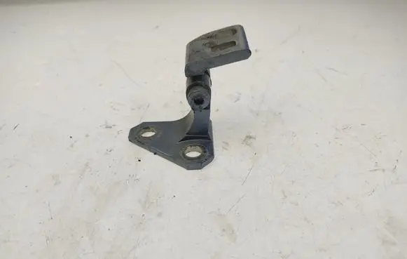 Volkswagen Golf VI Front door upper hinge 1K0831401N