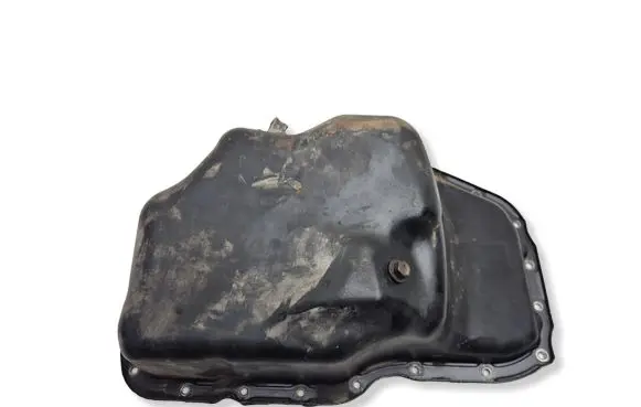 Toyota Corolla E120 E130 Oil sump 121020R010