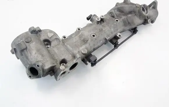 Mercedes-Benz E C207 W207 Intake manifold LF00052