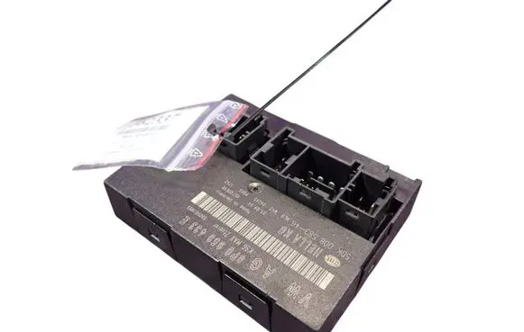Audi A3 S3 A3 Sportback 8P Central body control module 