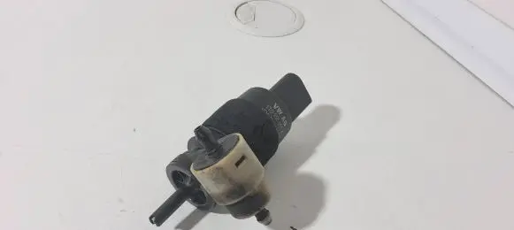 Audi A6 S6 C6 4F Windscreen/windshield washer pump 1T0955651A