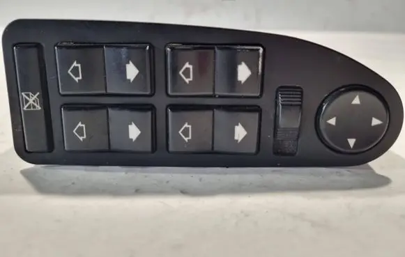 BMW 5 E39 Quarter vent window switch 8368966 019549