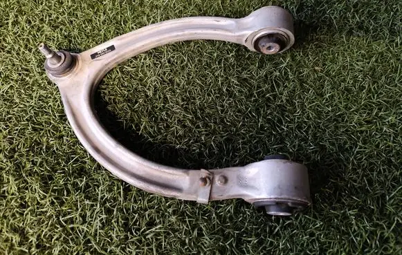 Mercedes-Benz S W221 Front upper control arm/wishbone 