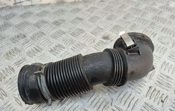 Volkswagen Eos Air intake duct part 06F129627G