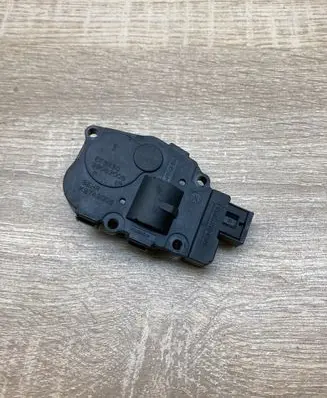 Mercedes-Benz E C207 W207 Air flap motor/actuator K9749005 28082008 EFB330