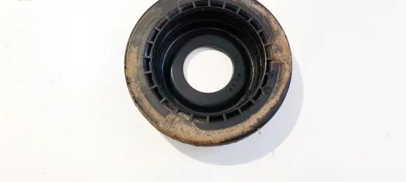 Jaguar X-Type Coil spring mount 