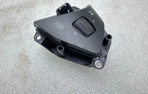 Tesla Model S Steering wheel buttons/switches 101324200H