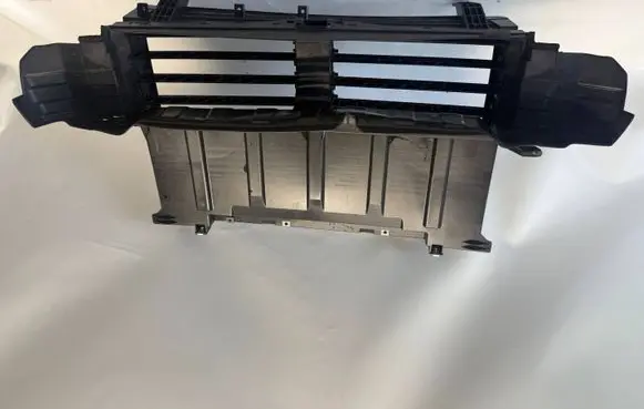 Volvo EX30 Intercooler air guide/duct channel 80005258 431058