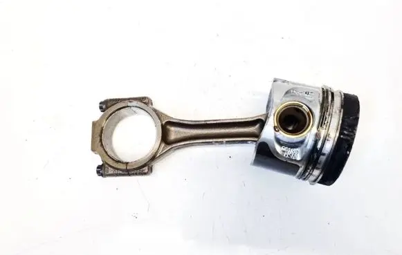 Piston with connecting rod