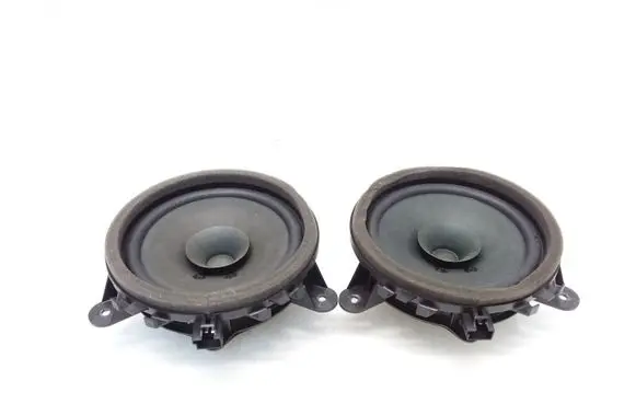 Volvo V70 Front door speaker 30657444