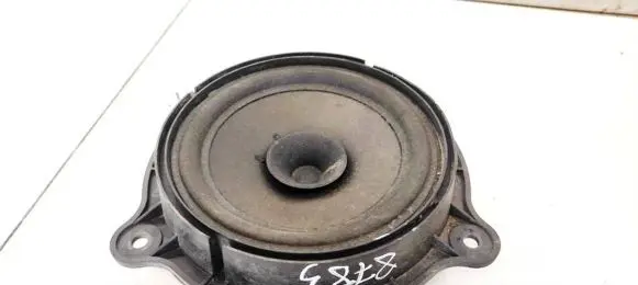 Nissan Pathfinder R51 Front door speaker