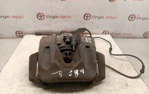 Mercedes-Benz C W204 Front brake caliper