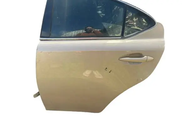 Lexus IS 220D-250-350 Rear door
