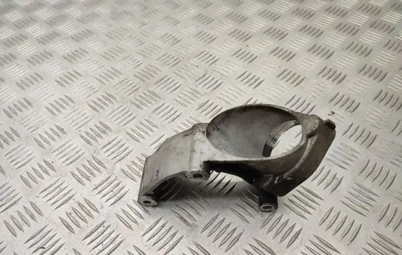 Opel Insignia B Driveshaft support bearing bracket 84054642