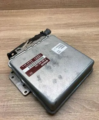 Audi 80 90 S2 B4 Engine control unit/module ECU 8A0907401A 0281001132 Used