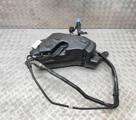 BMW X7 G07 AdBlue liquid reservoir 8740279 A2C18641400