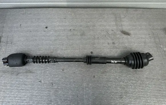 Hyundai Terracan Steering wheel axle 56400H1100