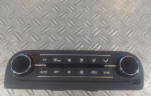 KIA Pro Cee'd III Climate control unit 97250J7201 T1905219611 E102H100