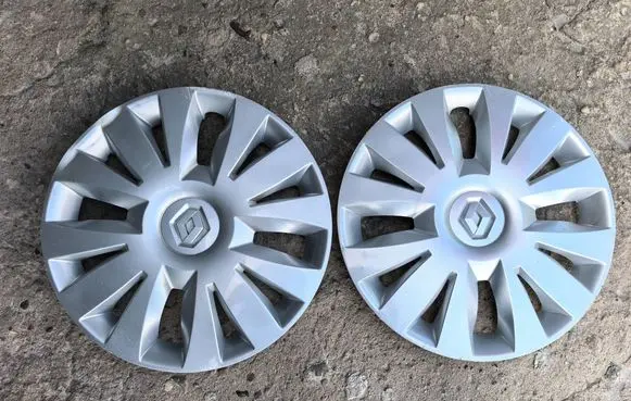 Renault Modus R15 wheel hub/cap/trim 8200833418