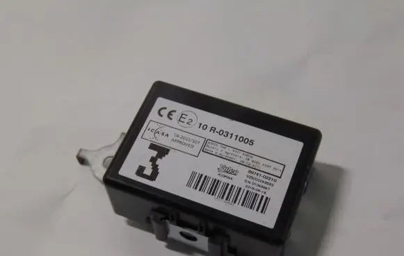 Toyota Avensis T270 Door control unit/module 8974102210