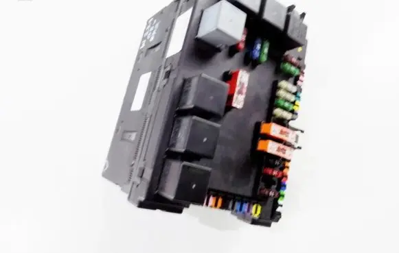 Mercedes-Benz S W221 Fuse box set a2215454932
