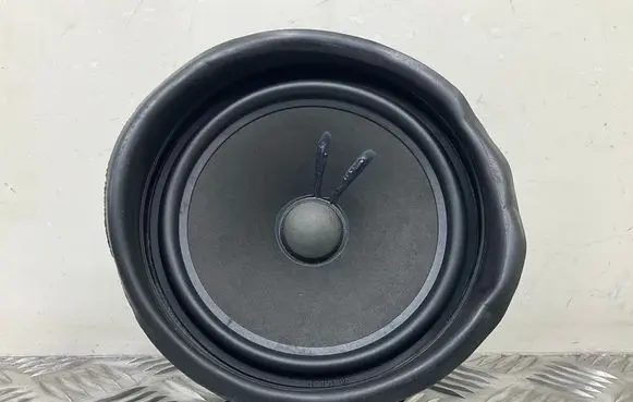 Skoda Octavia Mk3 (5E) Front door speaker 5E0035411C
