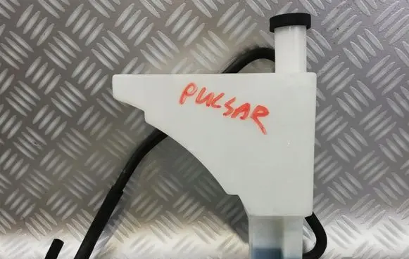 Nissan Pulsar Coolant expansion tank/reservoir