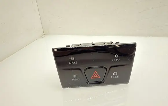 Volkswagen Golf VIII A set of switches 10527174 5H0925200R