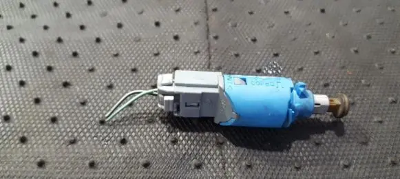 Renault Megane II Brake pedal sensor switch 8200168239B 3247N