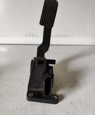 Mercedes-Benz Sprinter W901 W902 W903 W904 Accelerator throttle pedal 0281002335 A9013000404