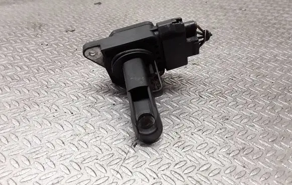 Toyota Avensis T250 Mass air flow meter 222040N010 MB1974003070