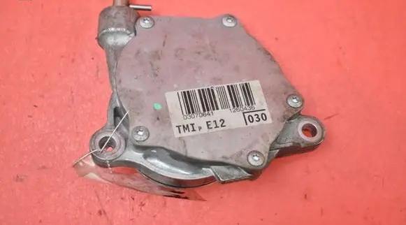 Toyota Corolla E10 Vacuum pump