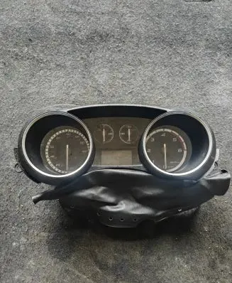Alfa Romeo Giulietta Speedometer (instrument cluster) 50516479