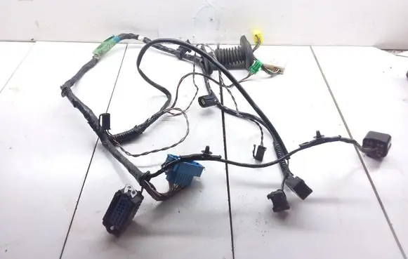 Jaguar XJ X308 Front door wiring loom LNC3190CF