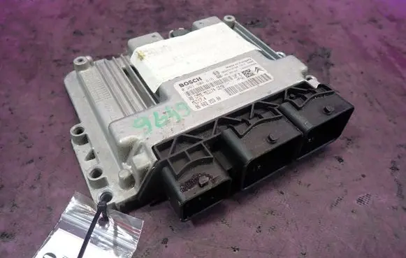 Peugeot 3008 I Engine control unit/module ECU 