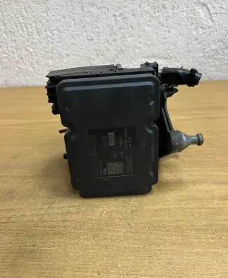Mercedes-Benz C W204 ABS Pump A1724314212 10021208224